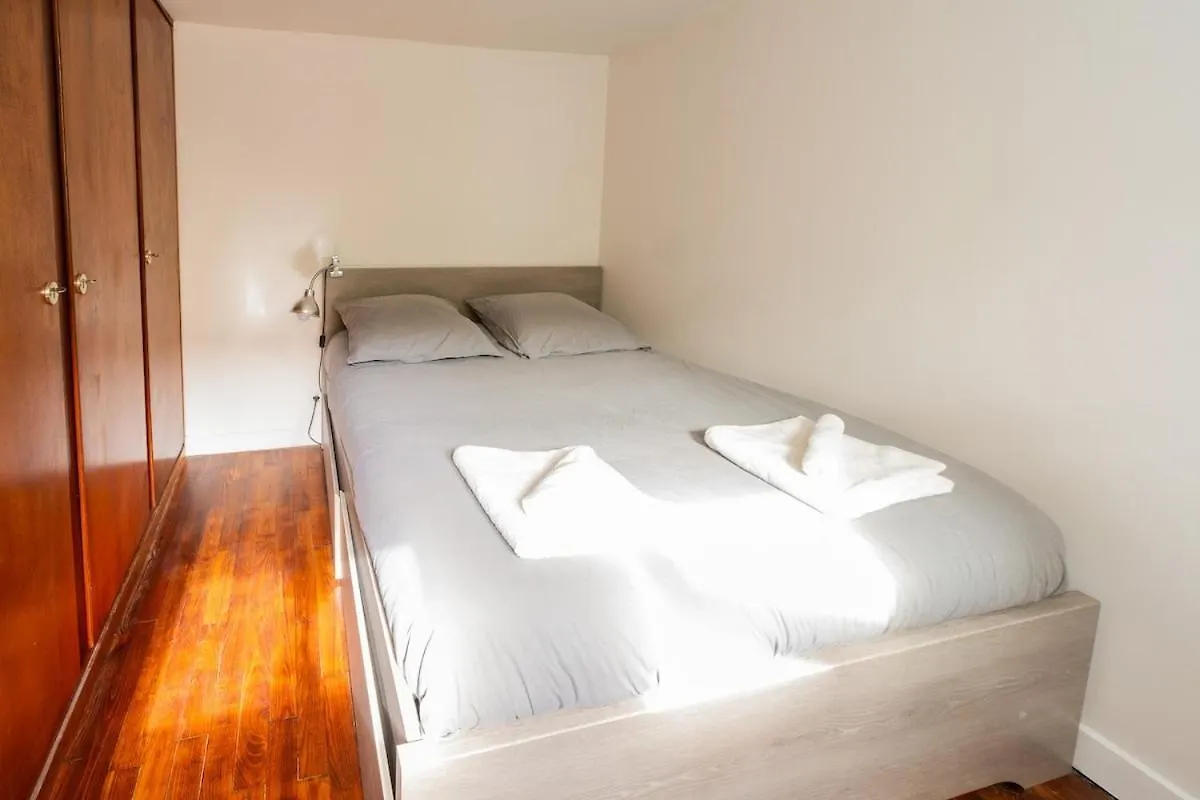 Holiday home Maison 4 Chambres Et Jardin - 5 Minutes Gare Rennes